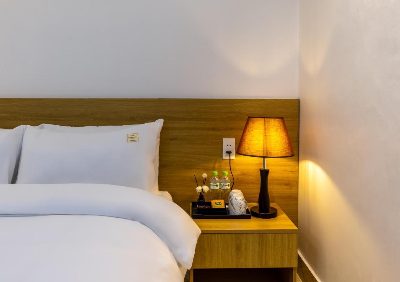 Cat Ba Hongkong Hotel Dong Khe Sau Eksteriør bilde
